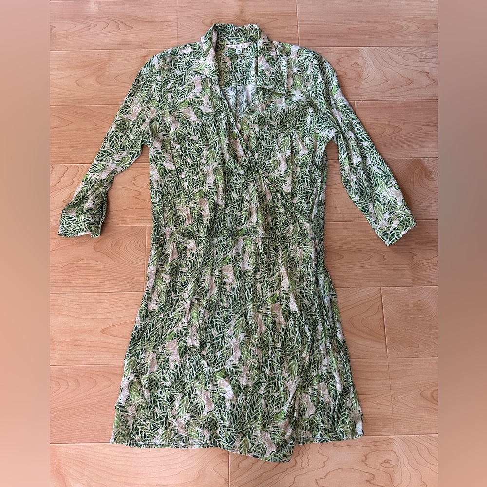 🌺 2/$20 Cabi Faux Wrap Dress M 280 Green Leaf Print 3/4 Sleeve Multicolor - Picture 2 of 8